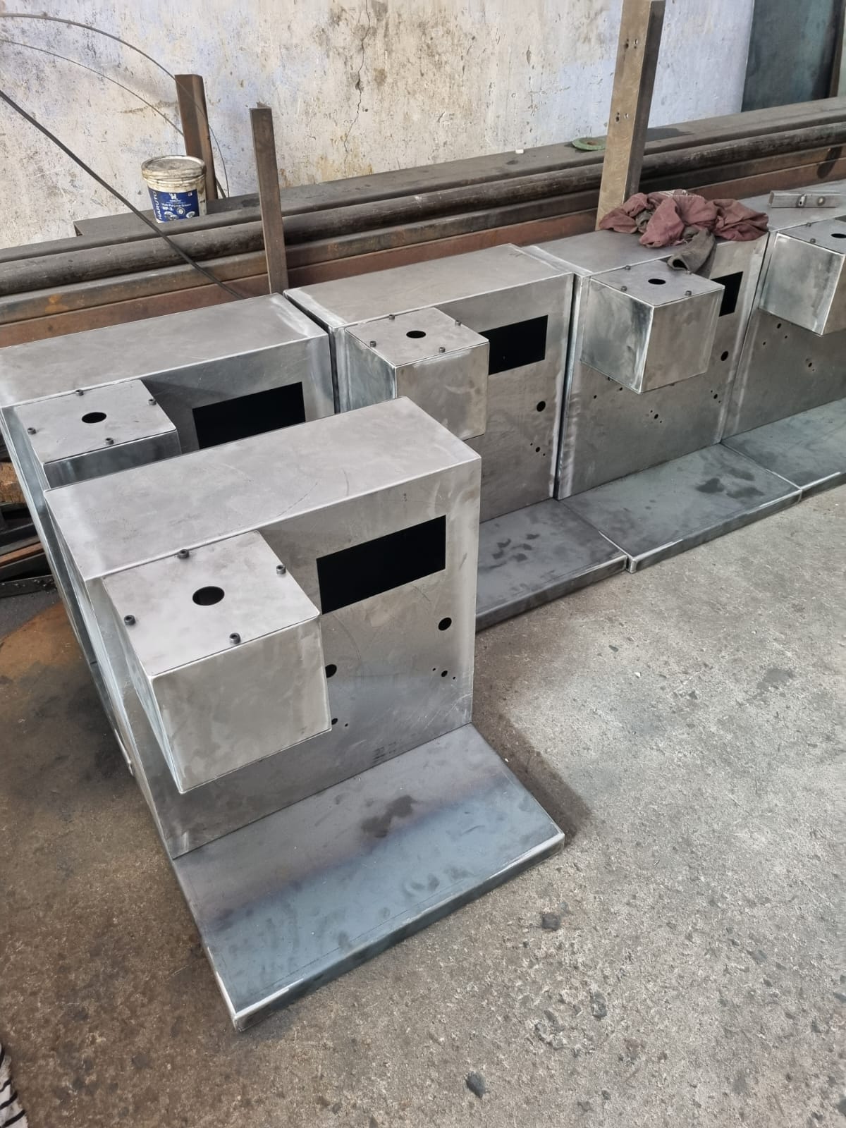 Sheet metal structure variant 4